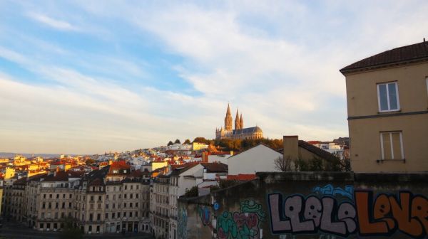 Top stratégies pour créer une marque distinctive à Lyon